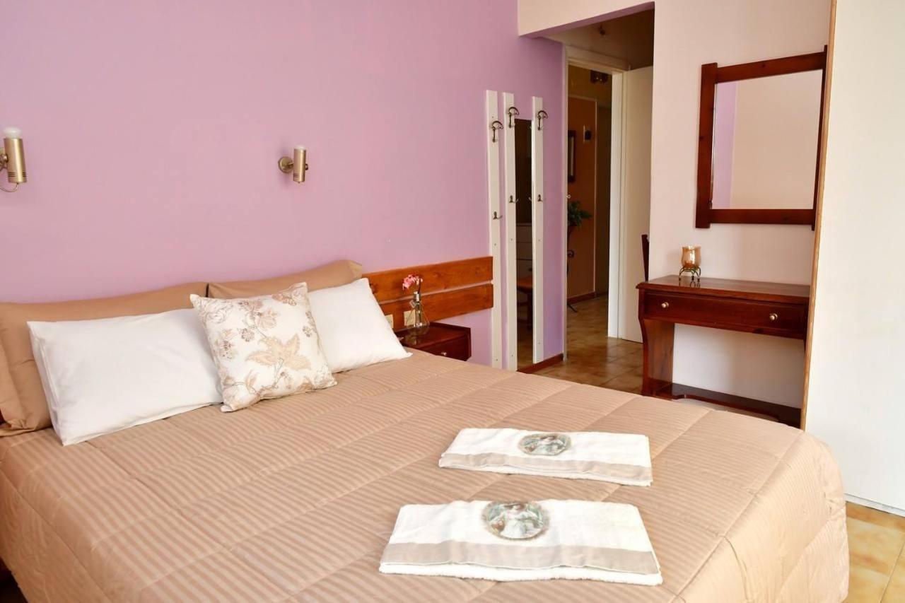 Konstantinos Apartments Tolo Bagian luar foto